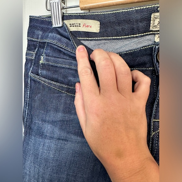 WILLIAM RAST Betty Flare Leg Denim Jeans Dark Wash Flap Snap Pockets Low Rise - Picture 6 of 9